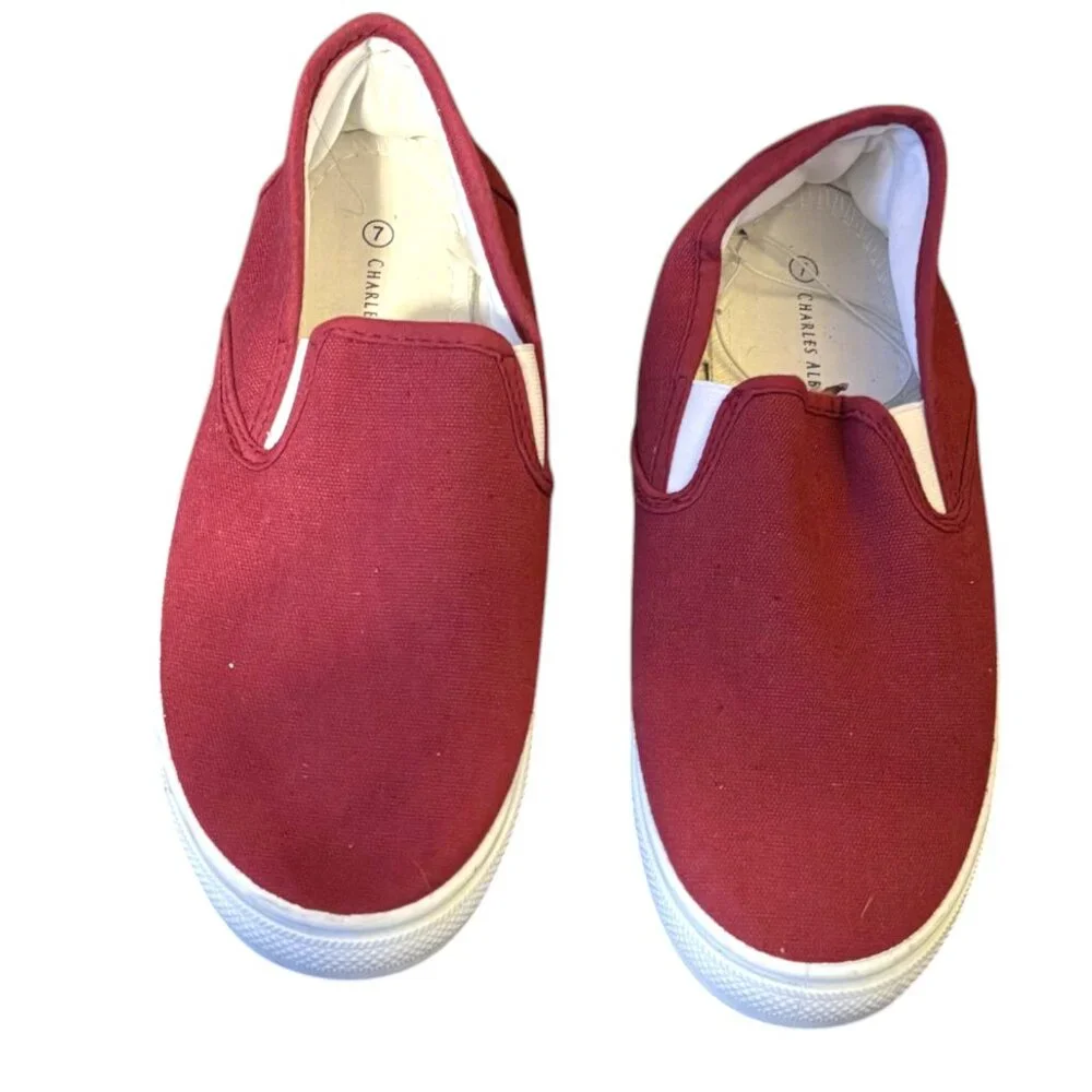 Charles Albert NWOT Women's Burgundy Red slip‎ on shoes Canvas sz 7